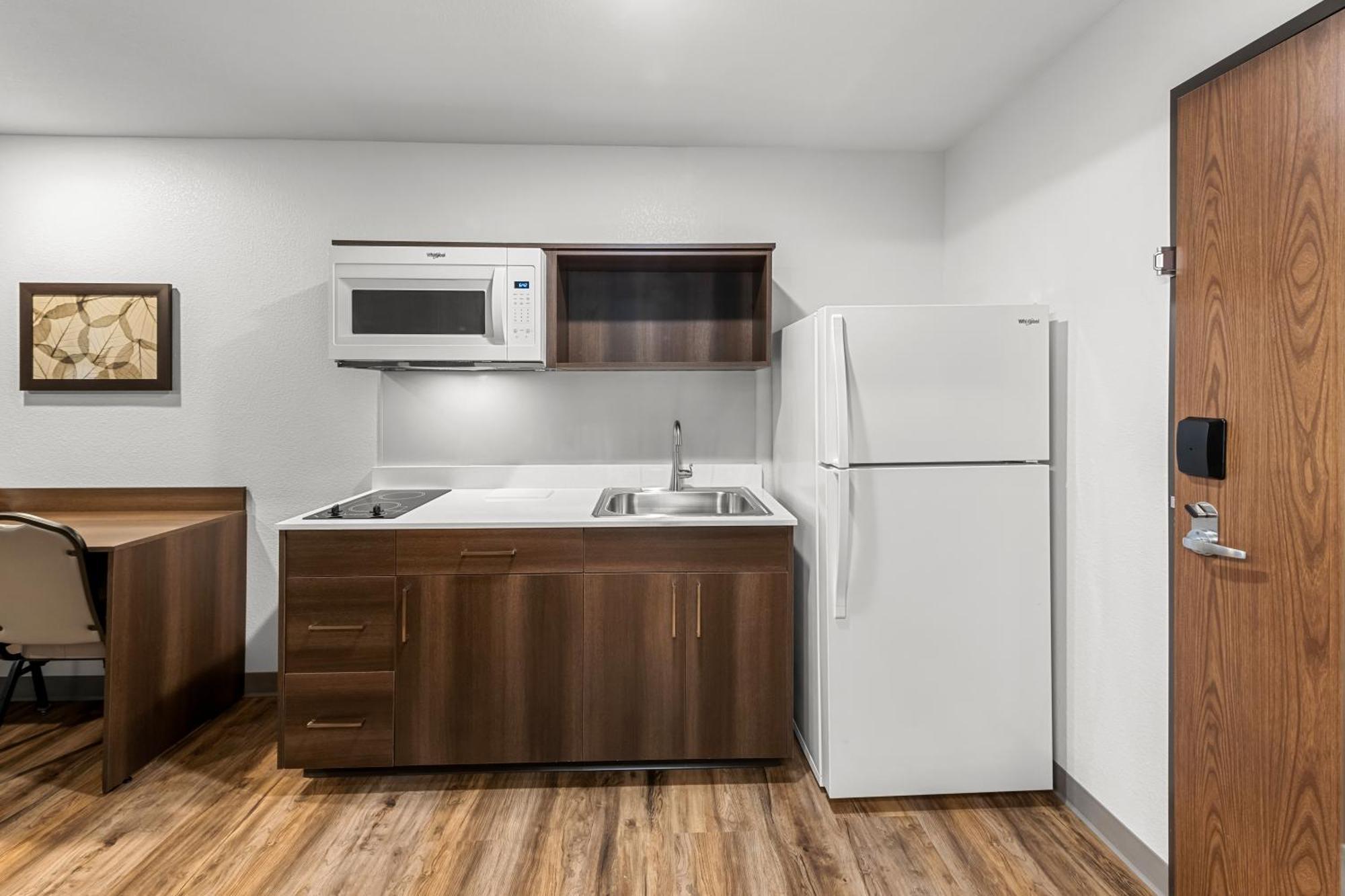 Woodspring Suites Kansas City Airport Екстер'єр фото