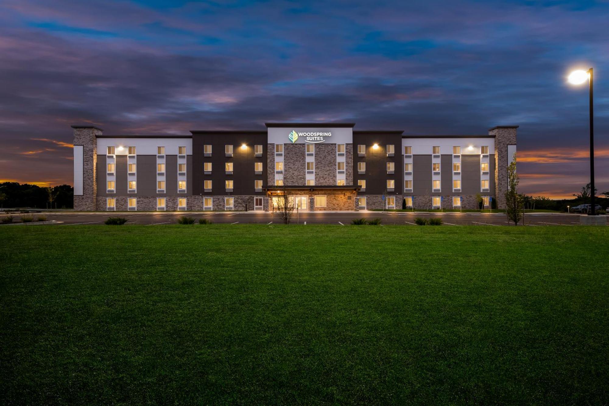 Woodspring Suites Kansas City Airport Екстер'єр фото