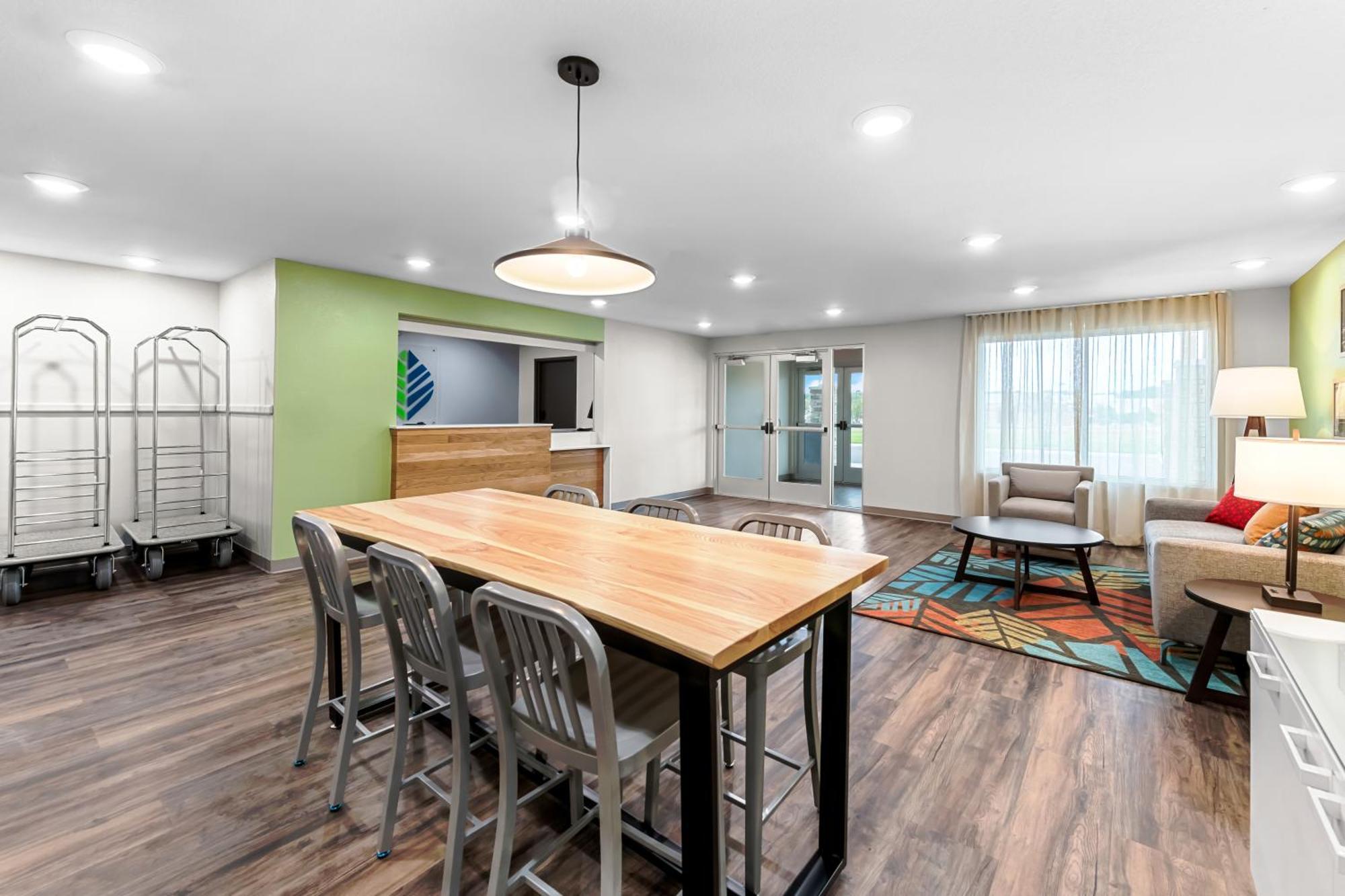 Woodspring Suites Kansas City Airport Екстер'єр фото